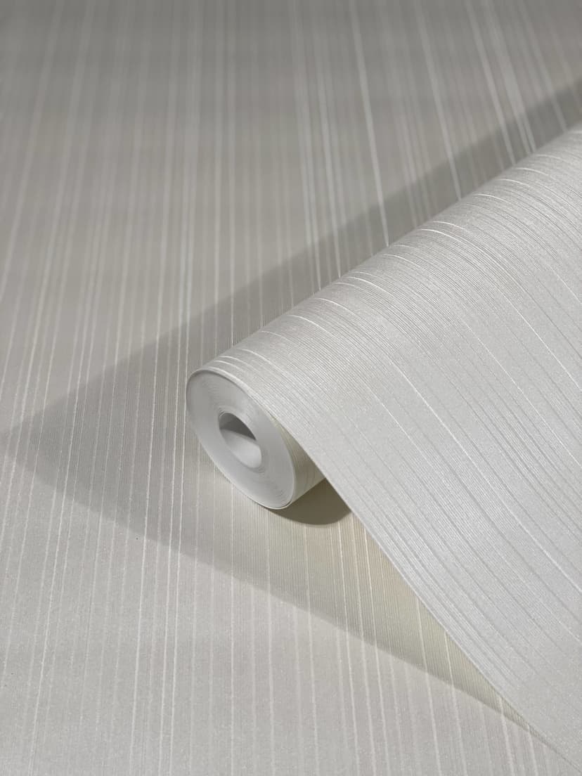 carta da parati in tessuto non tessuto con strisce sottili lucide e linee beige di Harald Glööckler