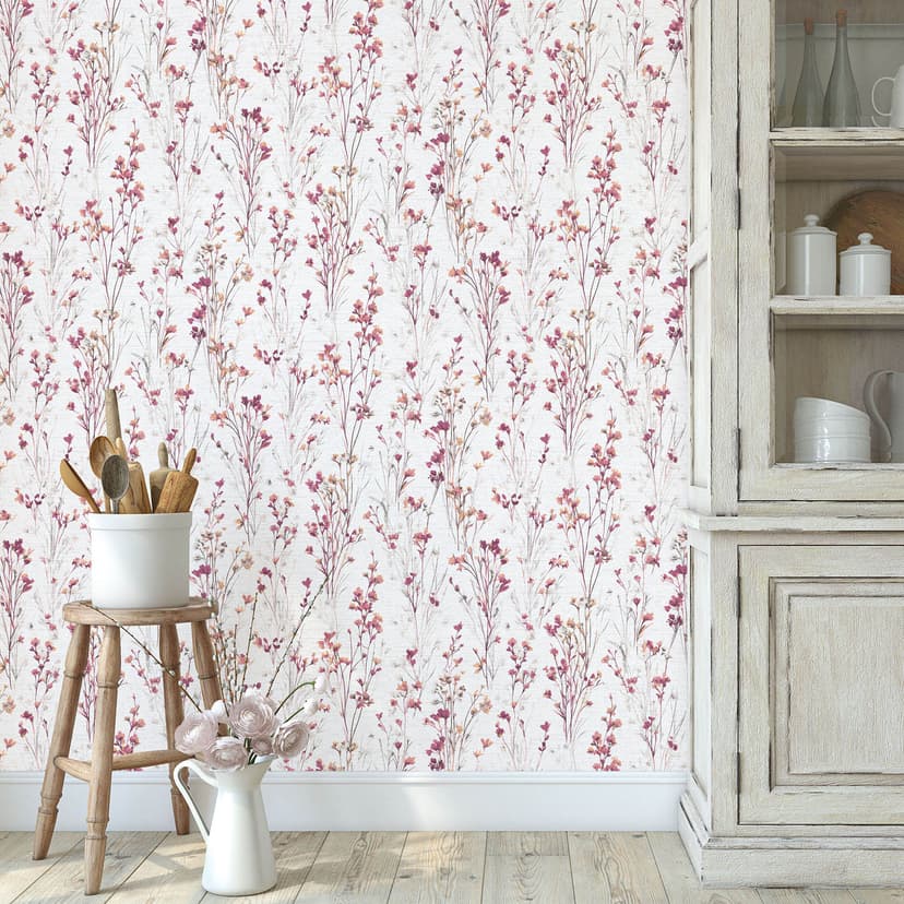 Carta da parati in tessuto non tessuto con delicati fiori di prato in rosa e bianco come carta da parati floreale naturale