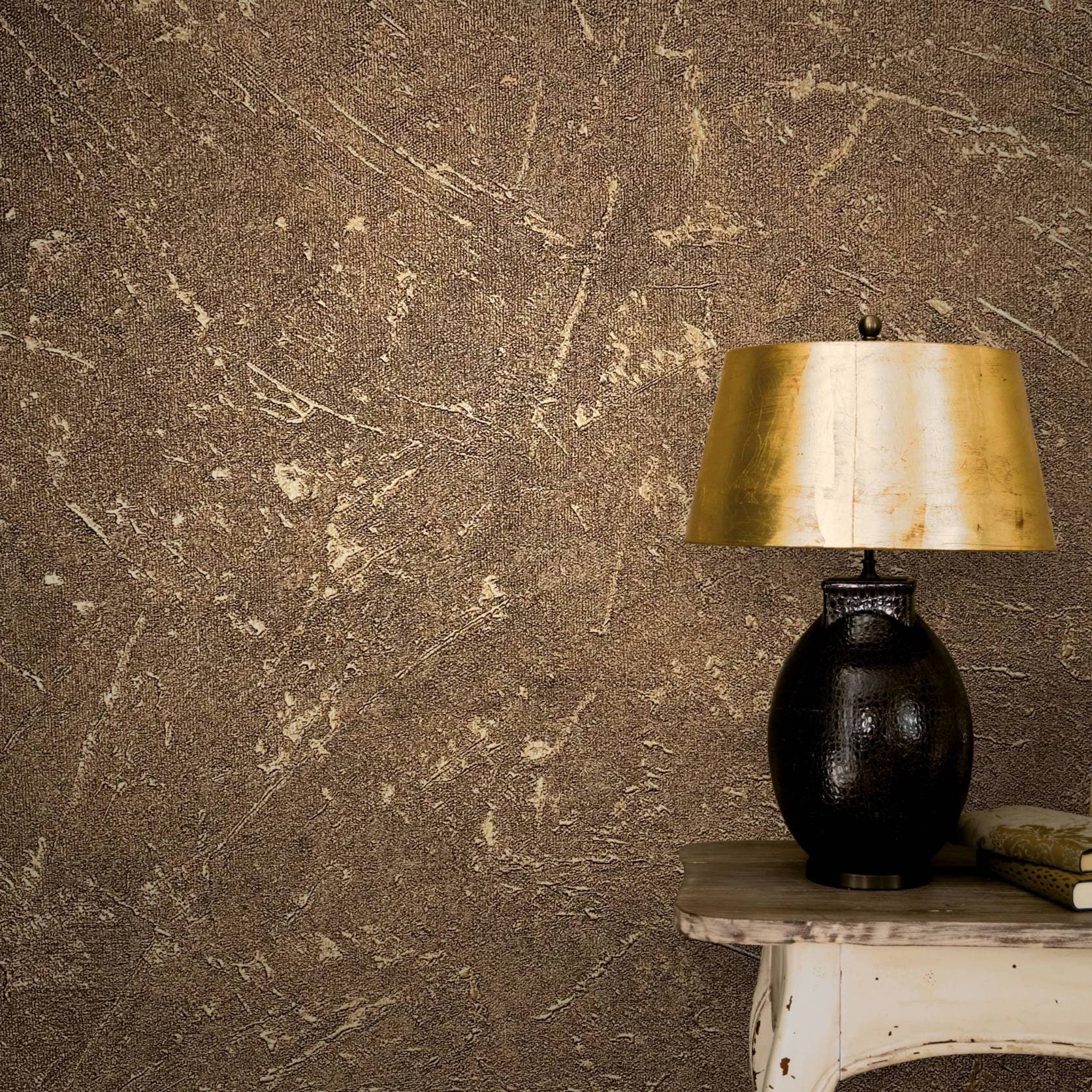 Carta da parati in tessuto non tessuto con tecnica a strappo e texture dorata