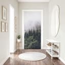 Pellicola per porte con foresta nebbiosa - Decorazione autoadesiva per porte