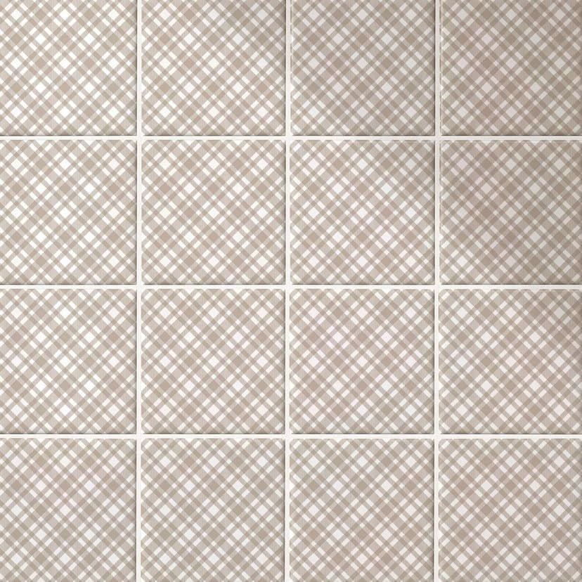 Adesivi piastrelle con motivo a scacchiera in bianco e grigio - set da 12