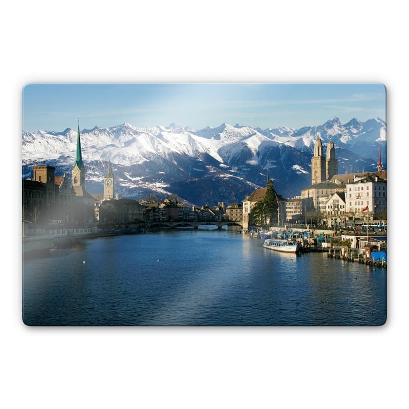 Il lago di Zurigo con la Alpi