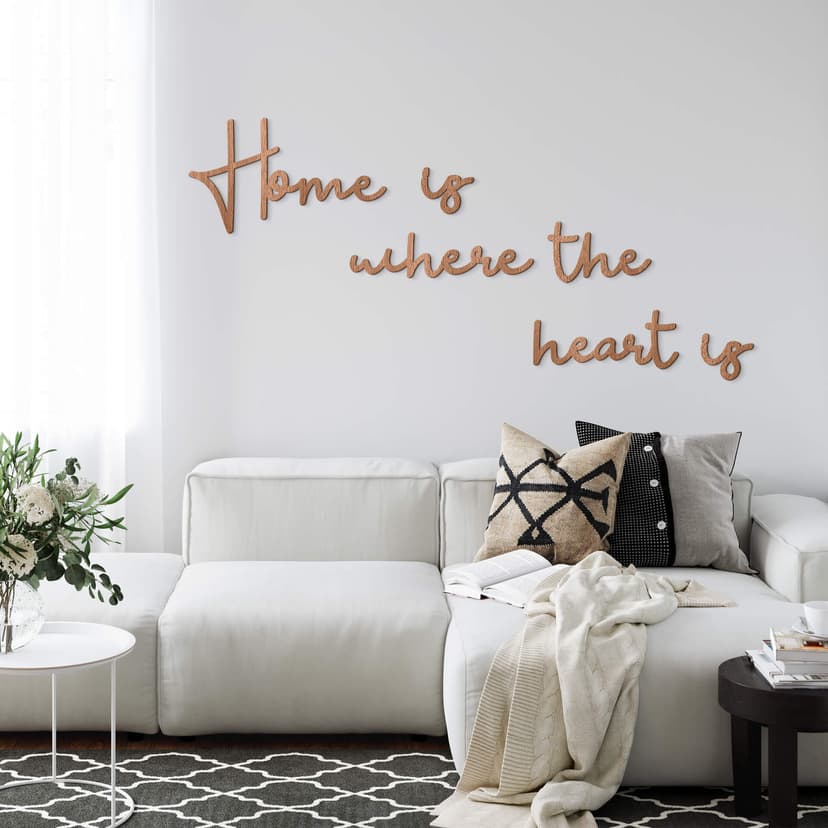 Lettere in legno Home is where the heart is