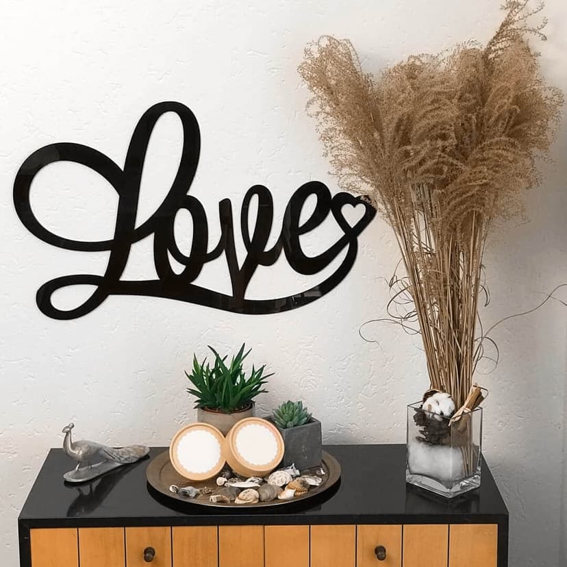 Scritta in acrilico – Love