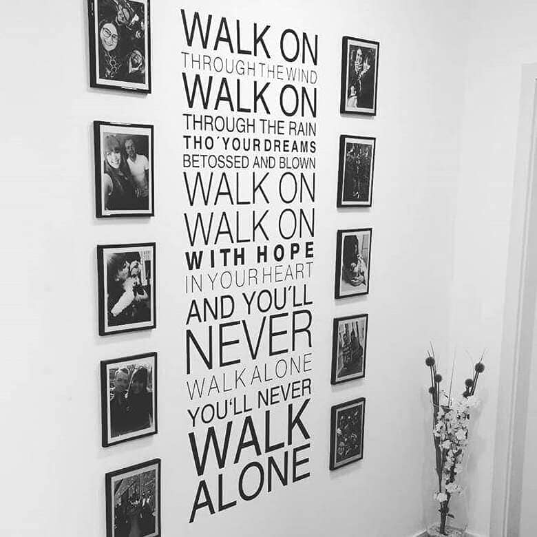 Adesivo murale – You will never walk alone