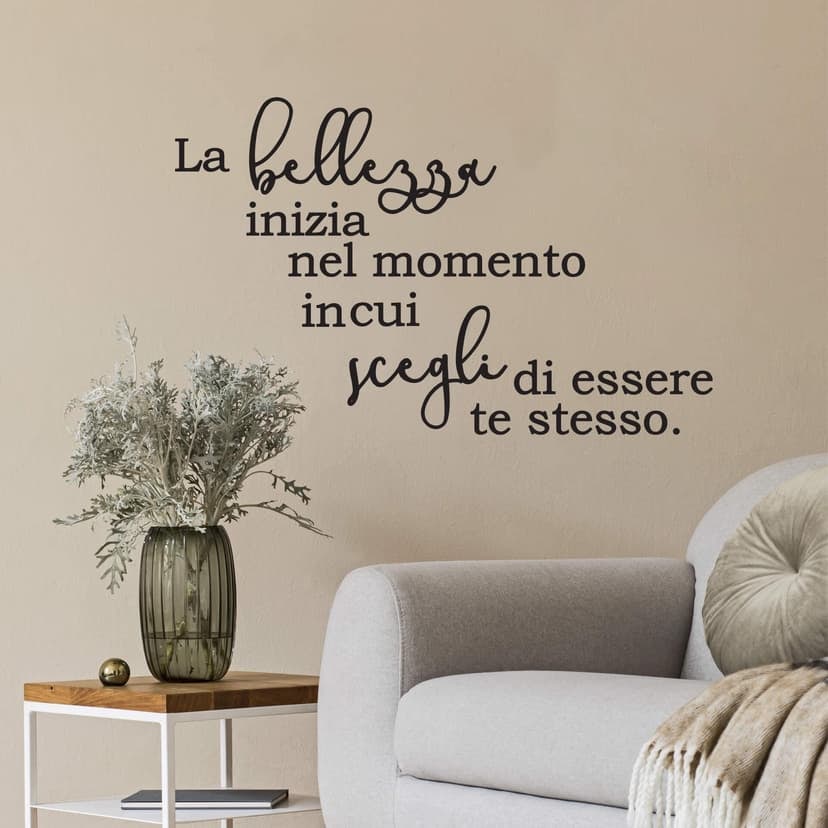 Adesivo murale La bellezza inizia nel momento